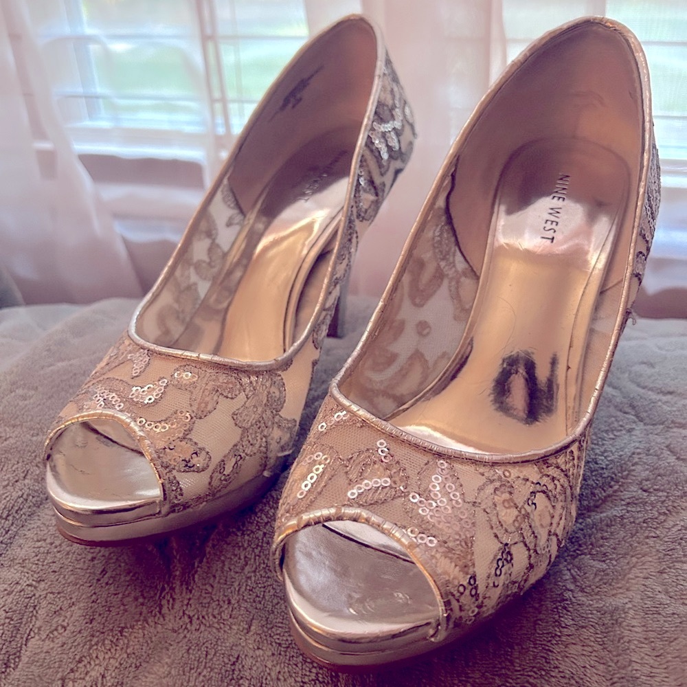 Nine West dress pumps